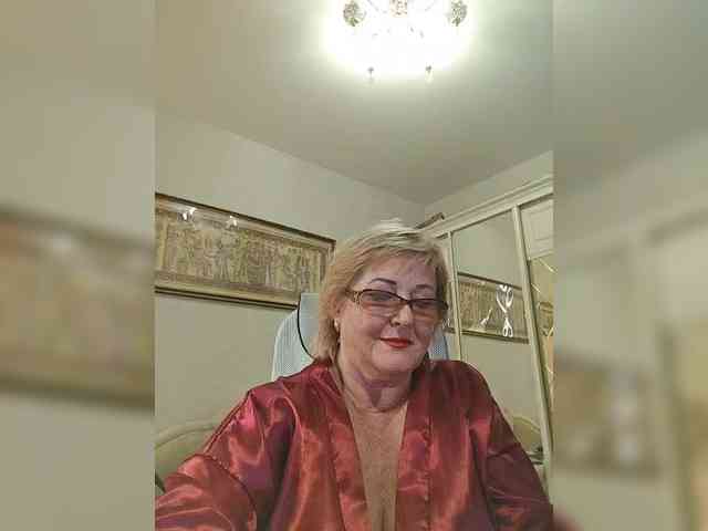 KarinkaSweet webcam