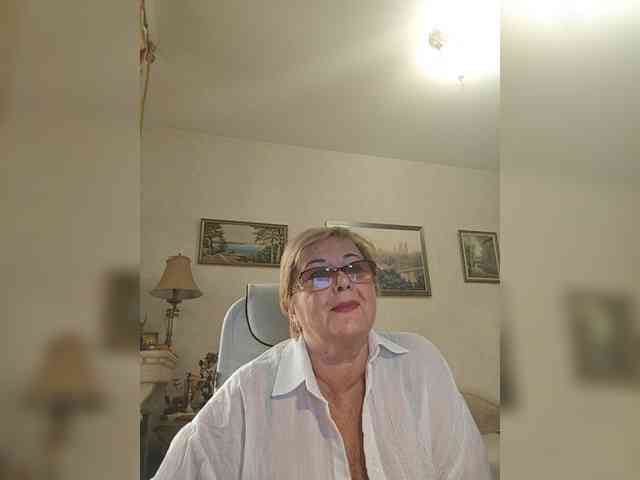 KarinkaSweet webcam
