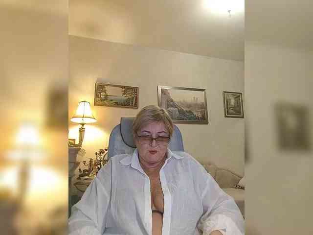 KarinkaSweet webcam