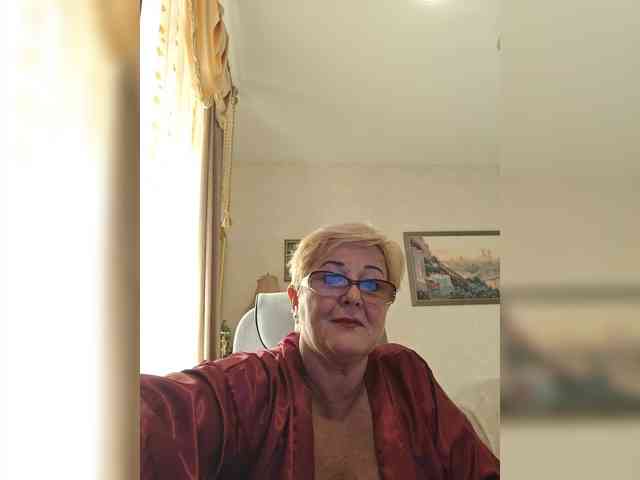 KarinkaSweet webcam