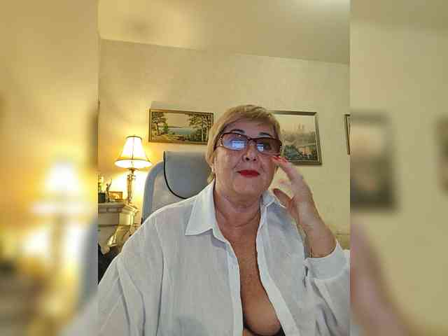 KarinkaSweet webcam