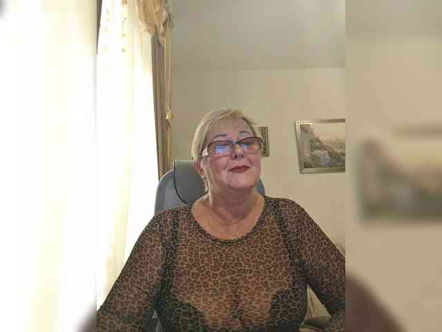 KarinkaSweet webcam