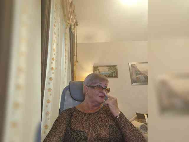 KarinkaSweet webcam
