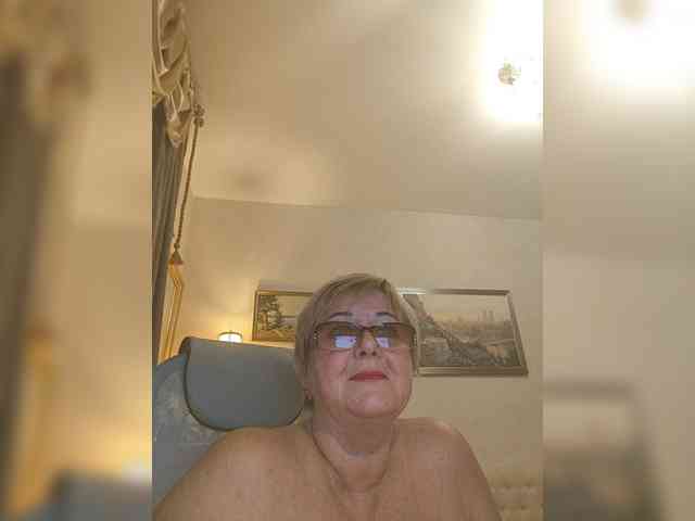KarinkaSweet webcam