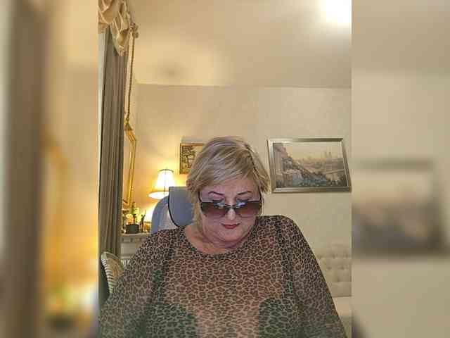 KarinkaSweet webcam