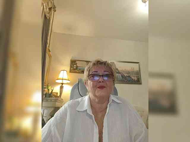 KarinkaSweet webcam