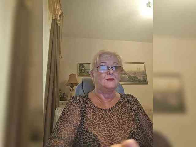 KarinkaSweet webcam
