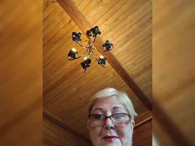 KarinkaSweet webcam