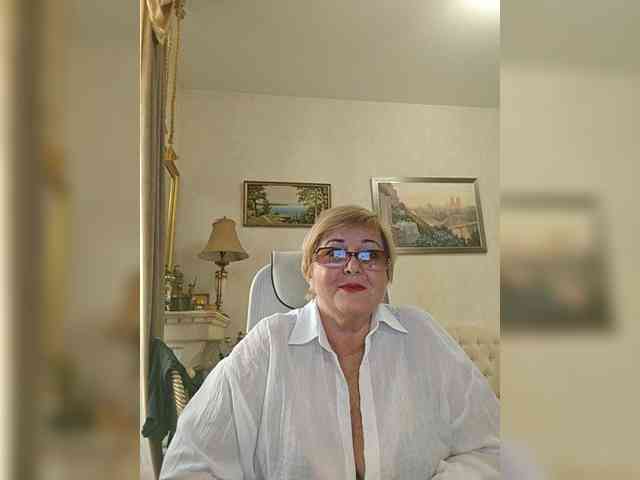 KarinkaSweet webcam