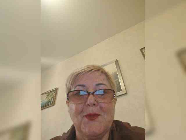 KarinkaSweet webcam