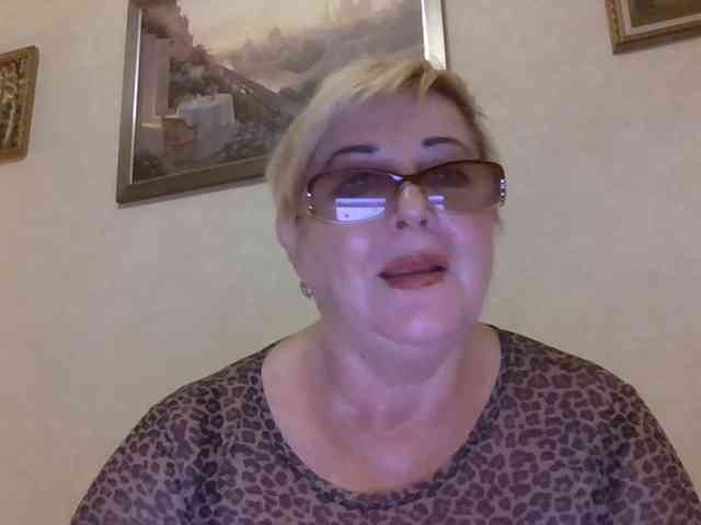 KarinkaSweet webcam