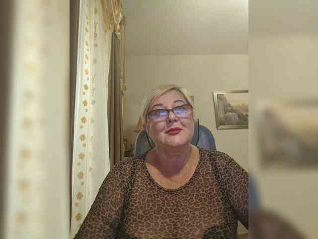 KarinkaSweet webcam