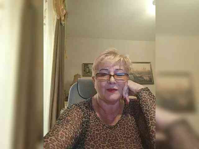 KarinkaSweet webcam