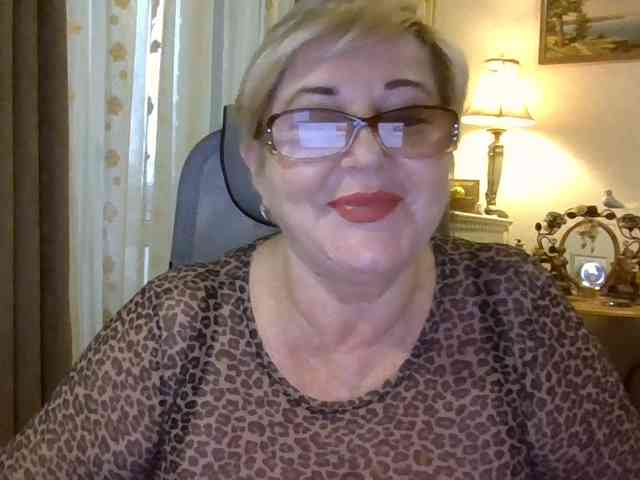 KarinkaSweet webcam