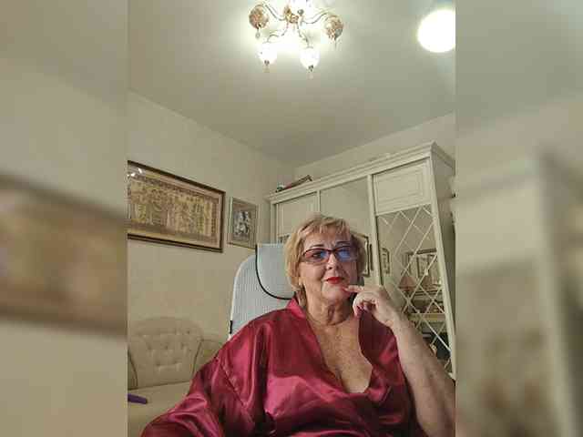 KarinkaSweet webcam