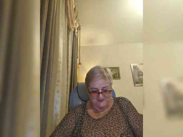 KarinkaSweet webcam