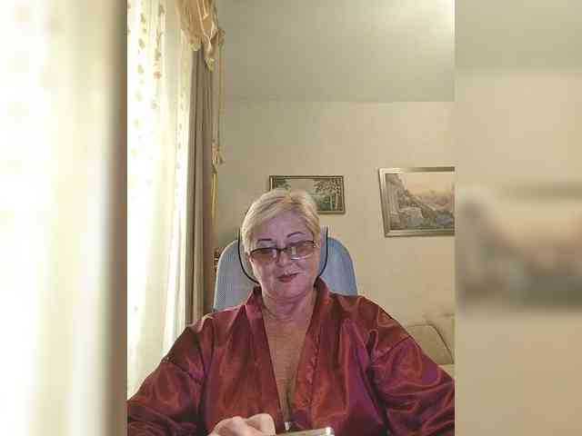 KarinkaSweet webcam