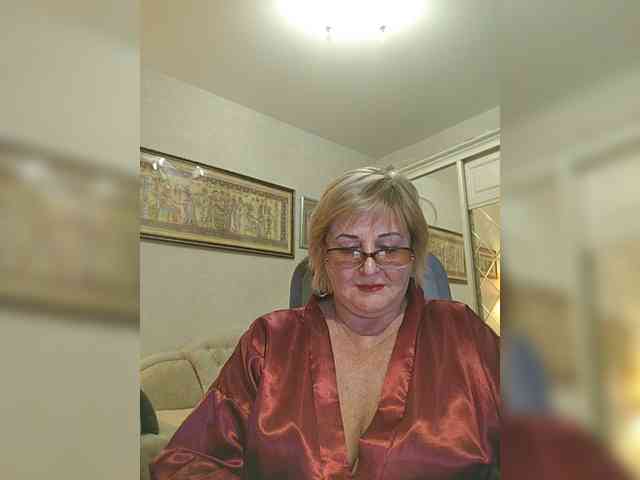 KarinkaSweet webcam