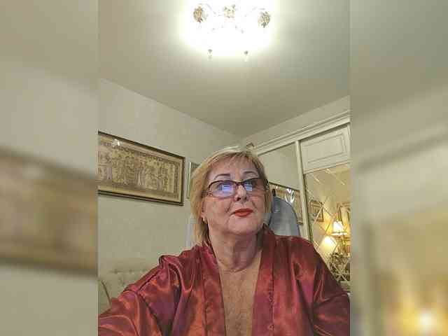KarinkaSweet webcam