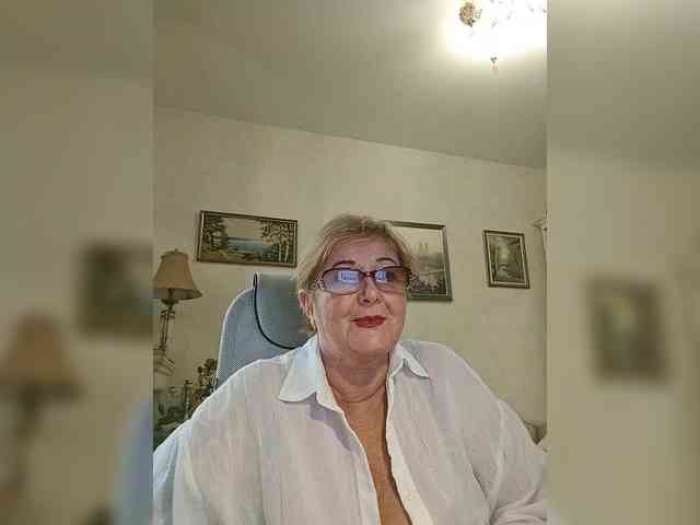 KarinkaSweet webcam