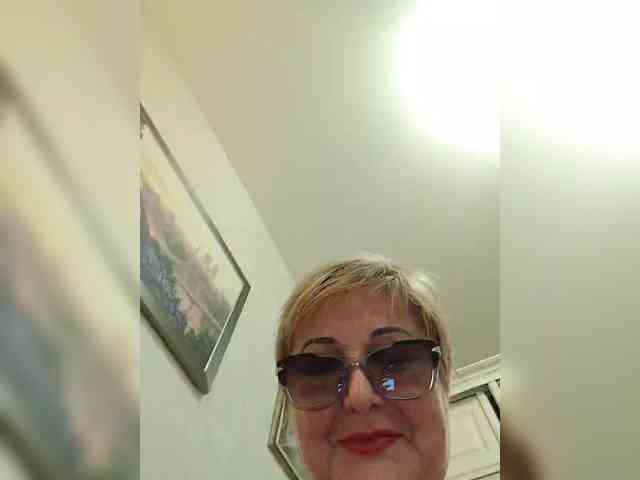 KarinkaSweet webcam