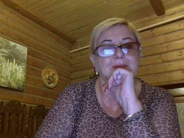 KarinkaSweet webcam