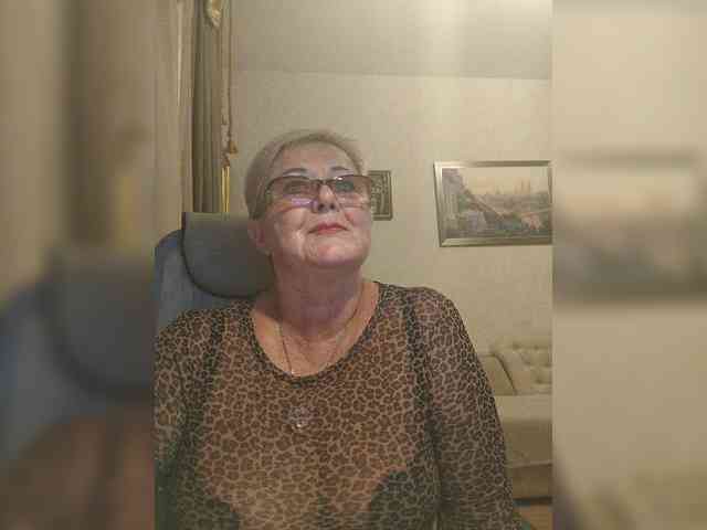 KarinkaSweet webcam