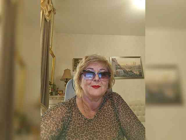 KarinkaSweet webcam