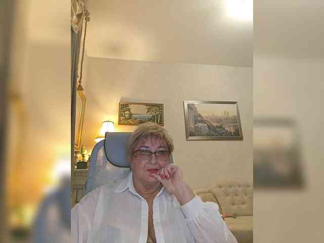 KarinkaSweet webcam