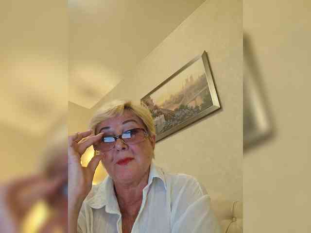 KarinkaSweet webcam