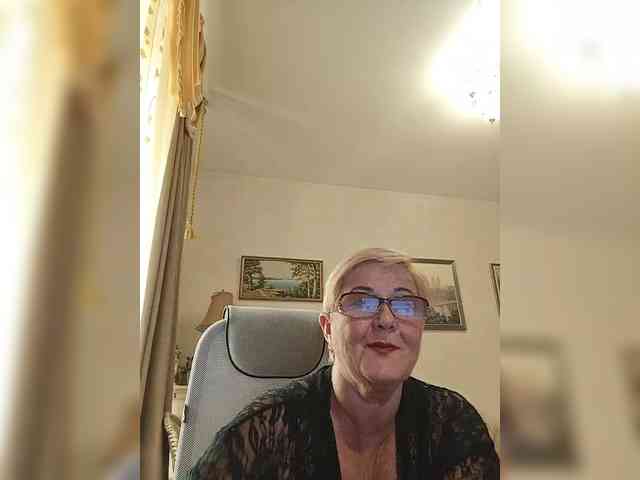 KarinkaSweet webcam