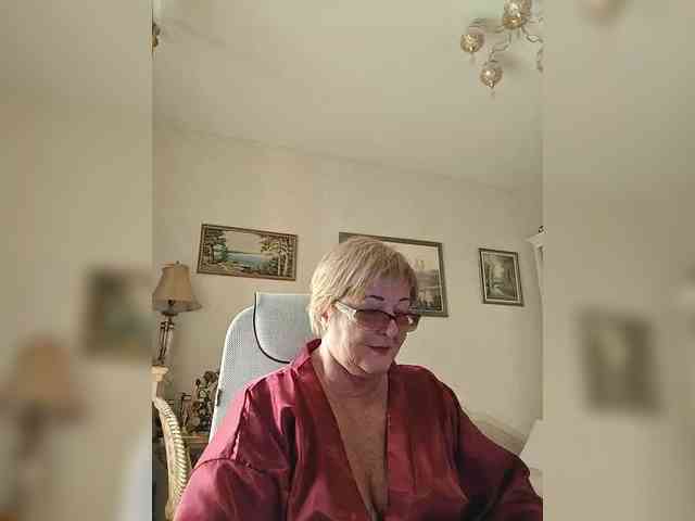 KarinkaSweet webcam