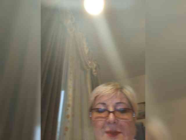 KarinkaSweet webcam