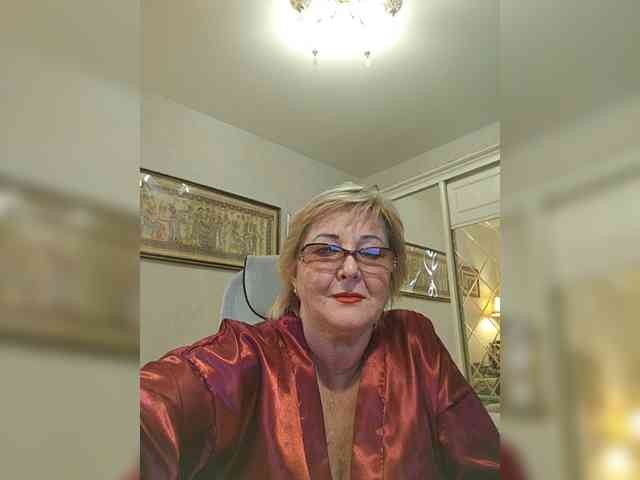 KarinkaSweet webcam