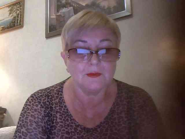 KarinkaSweet webcam