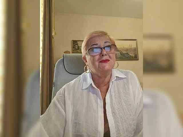 KarinkaSweet webcam