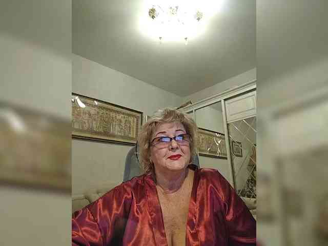KarinkaSweet webcam