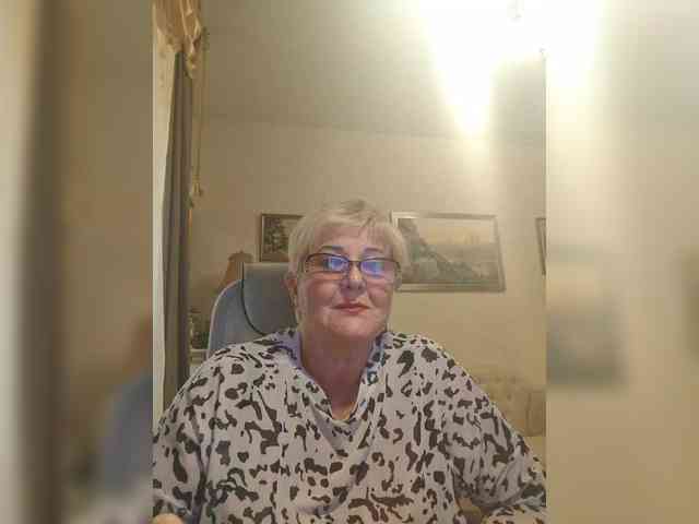 KarinkaSweet webcam