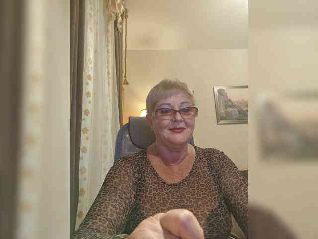 KarinkaSweet webcam