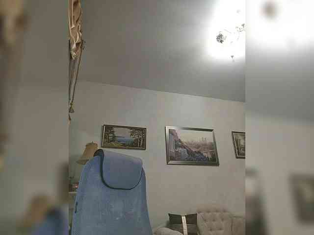 KarinkaSweet webcam