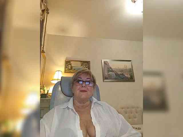 KarinkaSweet webcam
