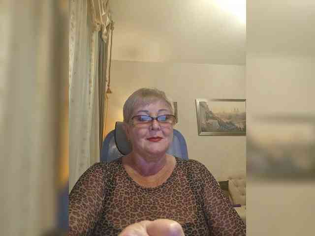 KarinkaSweet webcam