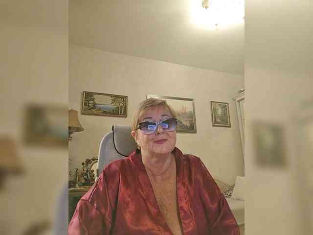 KarinkaSweet webcam