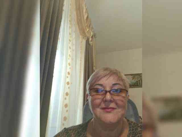 KarinkaSweet webcam