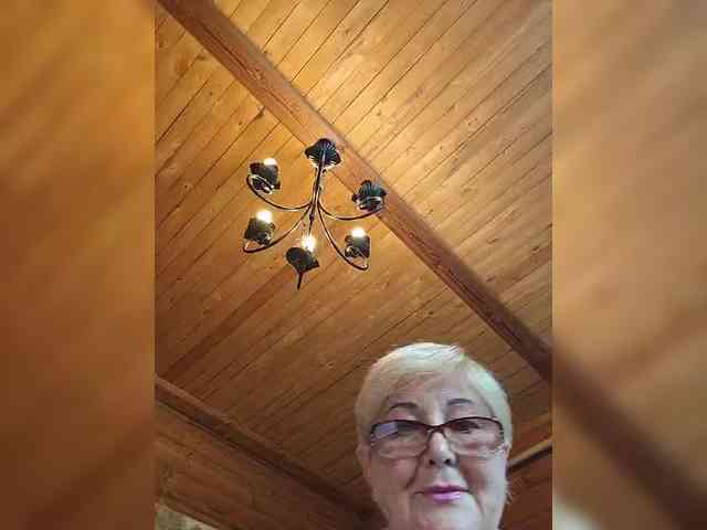 KarinkaSweet webcam