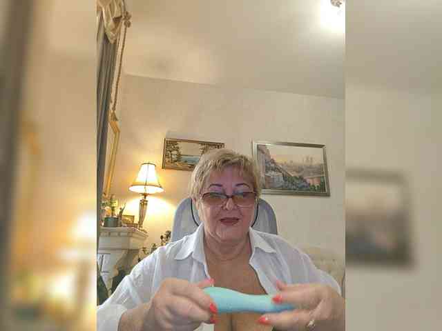 KarinkaSweet webcam