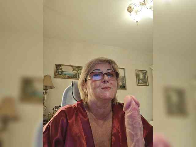 KarinkaSweet webcam