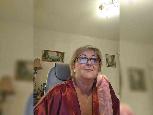 KarinkaSweet webcam