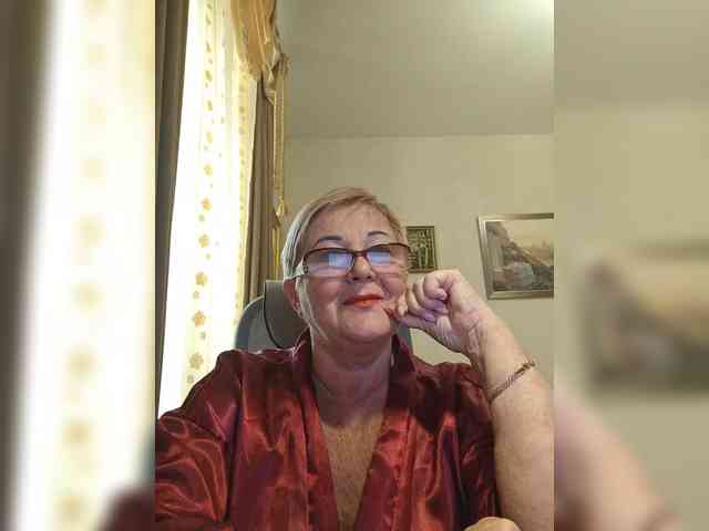 KarinkaSweet webcam