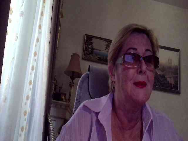 KarinkaSweet webcam